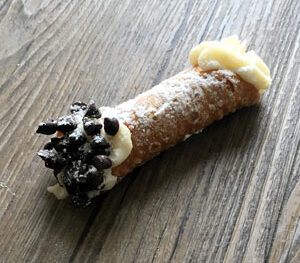 Small Cannoli