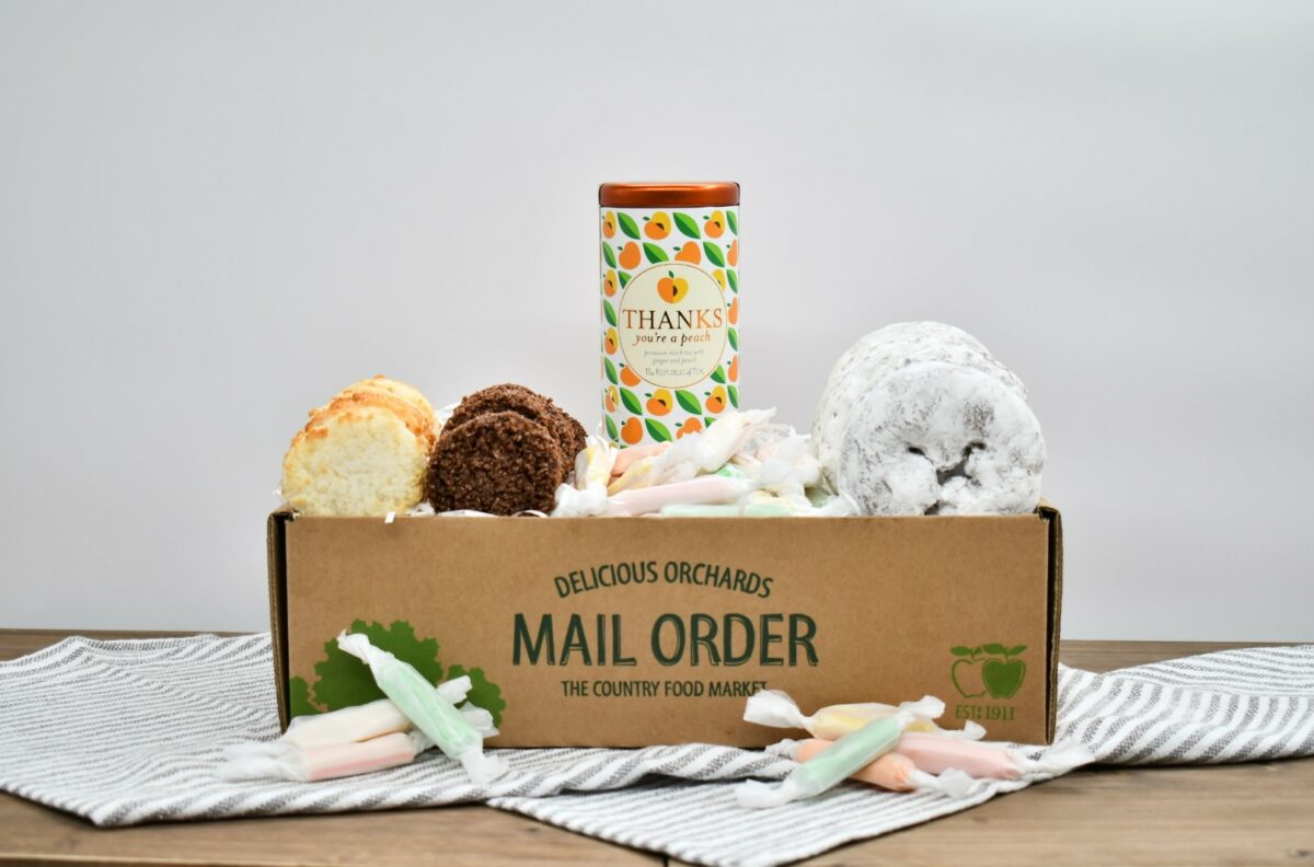 Thank You Gift Box Powdered Donuts