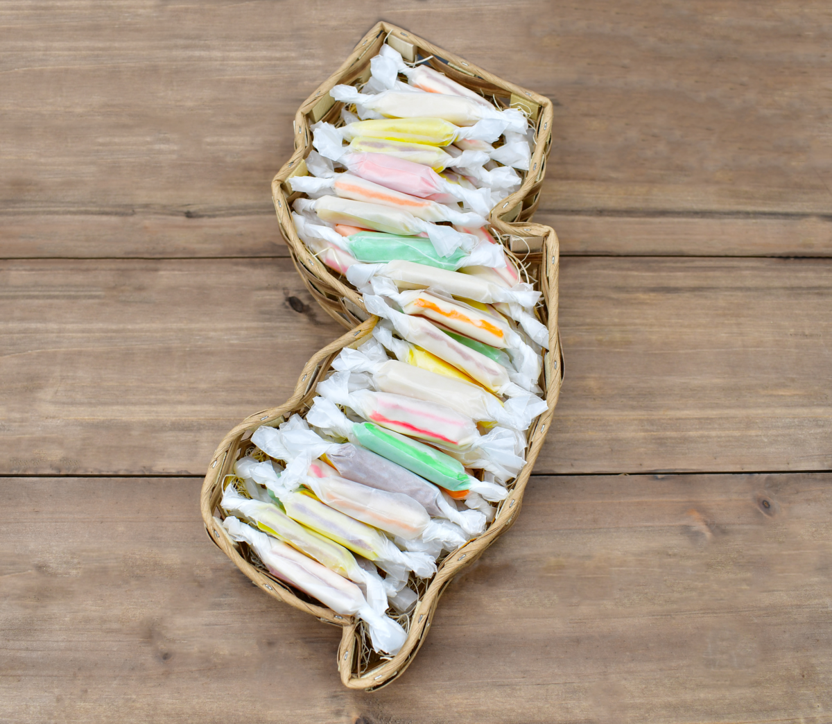 Salt Water Taffy with New Jersey Tray