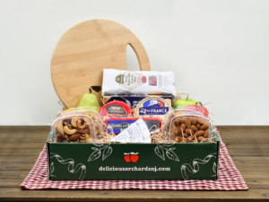 Deluxe Charcuterie Box - with Cutting Board
