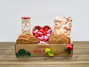 Mother's Day Gift Box (Coconut Buns)