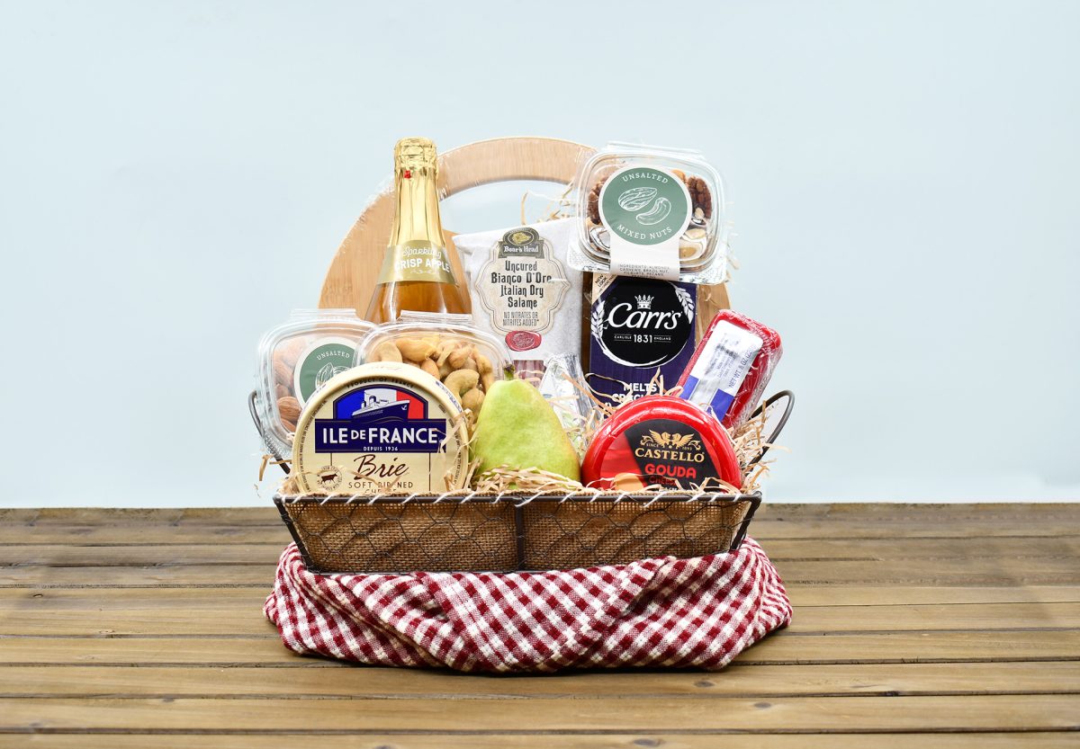 Deluxe Charcuterie Basket- w/ Cutting Board