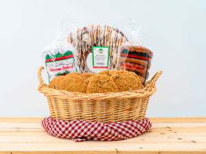 Colts Neck Bakery Sampler Basket (DR)