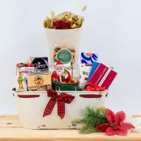 Deluxe Comfort & Joy Gift Basket w/ DFlWR