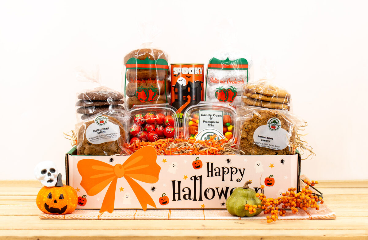 Deluxe Halloween Treats Gift Box (C & D)